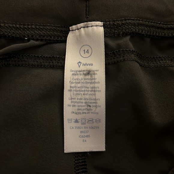 Ivivva pants in black. Size 14. - Picture 3 of 9